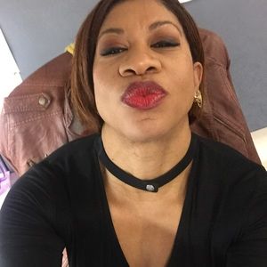 Meet your Posher, Michele